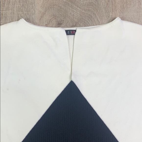 Cyrus Black and White Geometric Tank Top - Picture 3 of 7